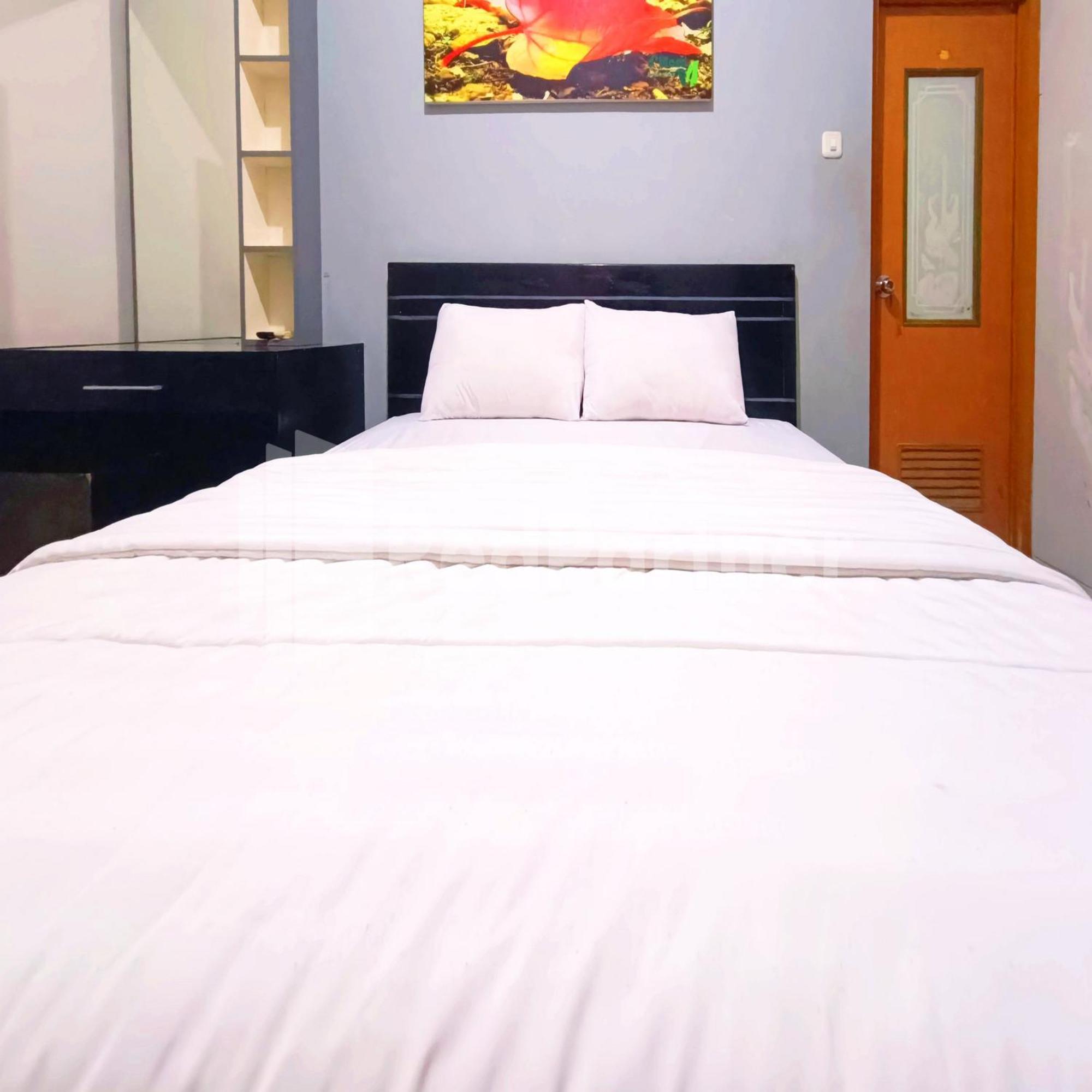 D'Waru Homestay Syariah Near Jl Slamet Riyadi Mitra Reddoorz Surakarta  Екстер'єр фото