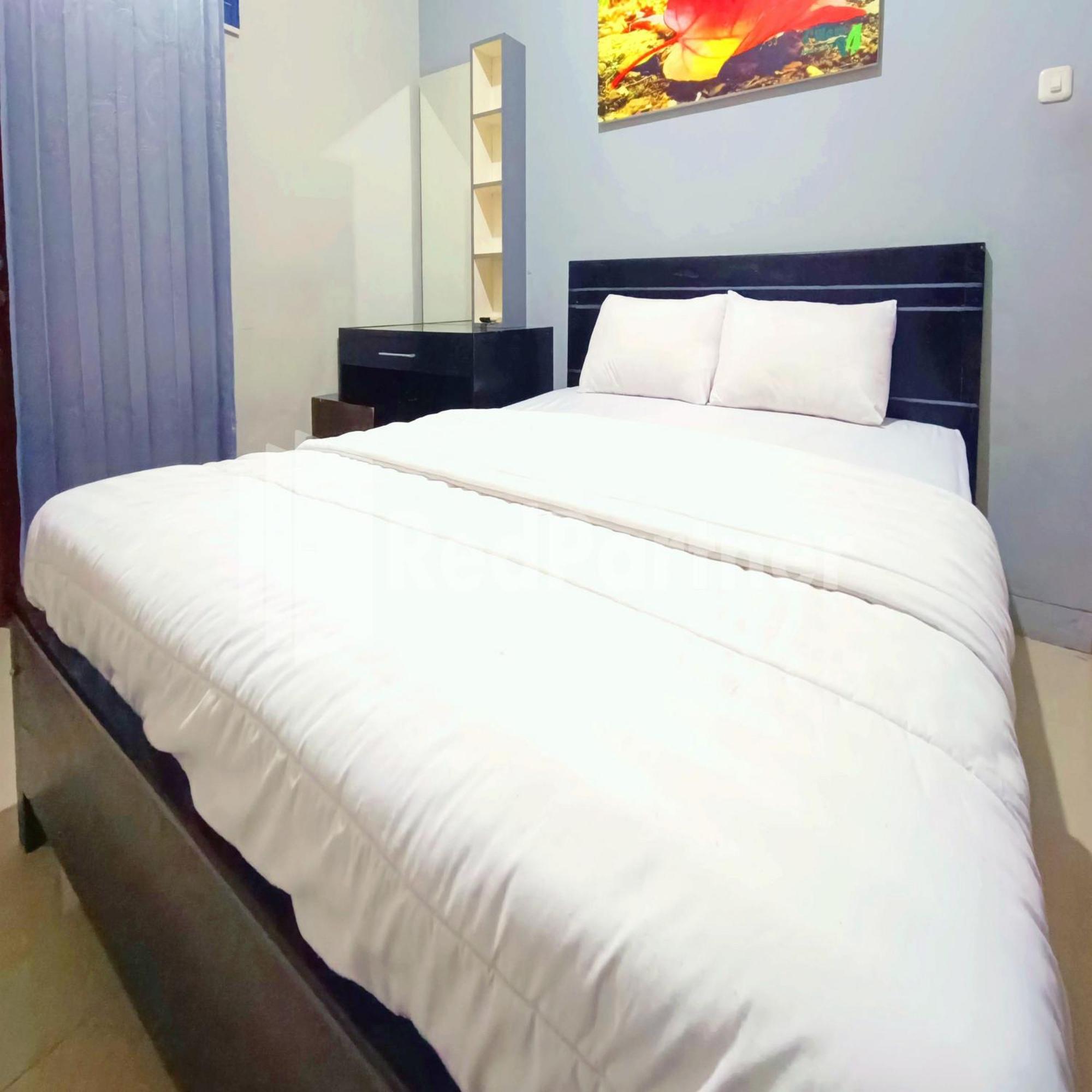 D'Waru Homestay Syariah Near Jl Slamet Riyadi Mitra Reddoorz Surakarta  Екстер'єр фото
