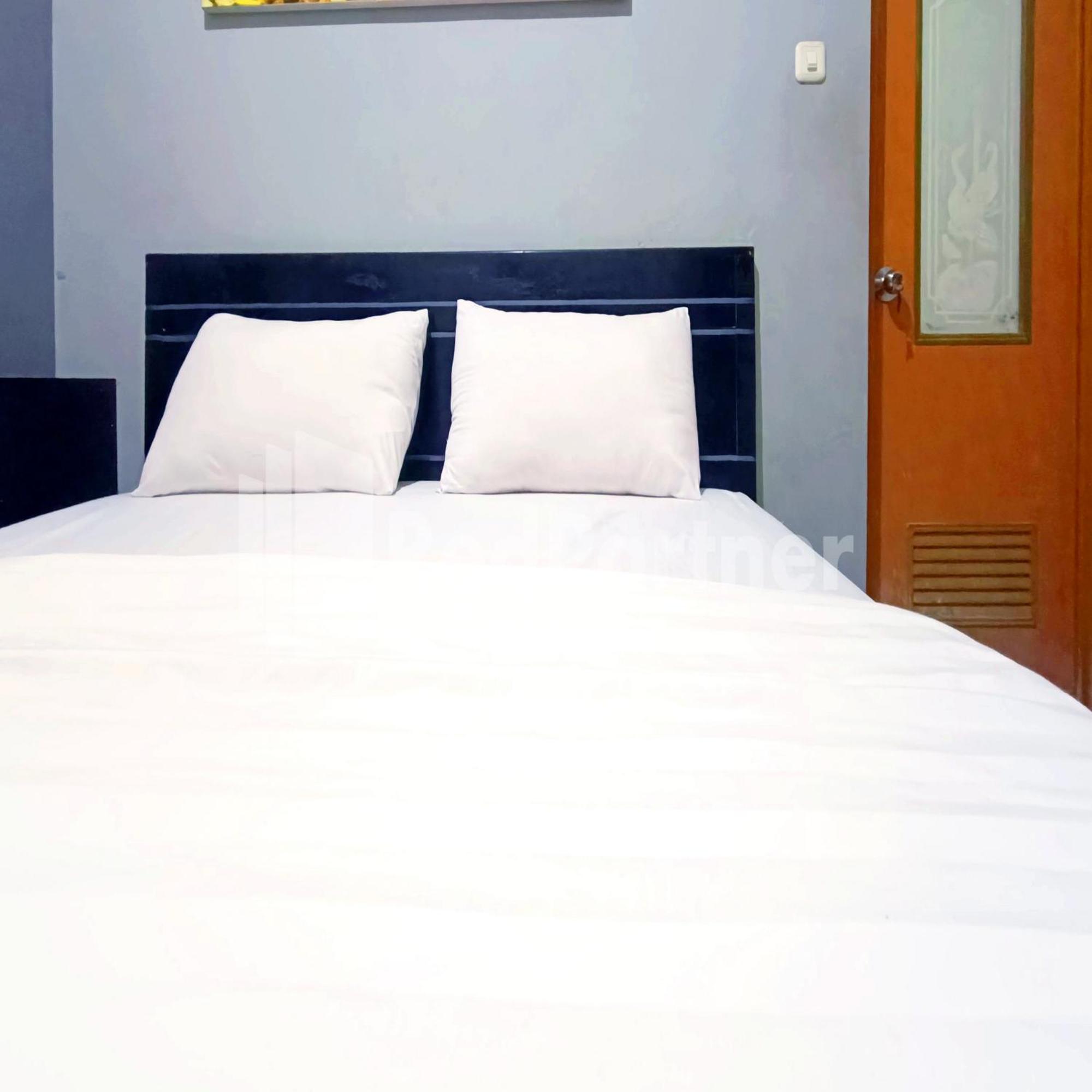 D'Waru Homestay Syariah Near Jl Slamet Riyadi Mitra Reddoorz Surakarta  Екстер'єр фото