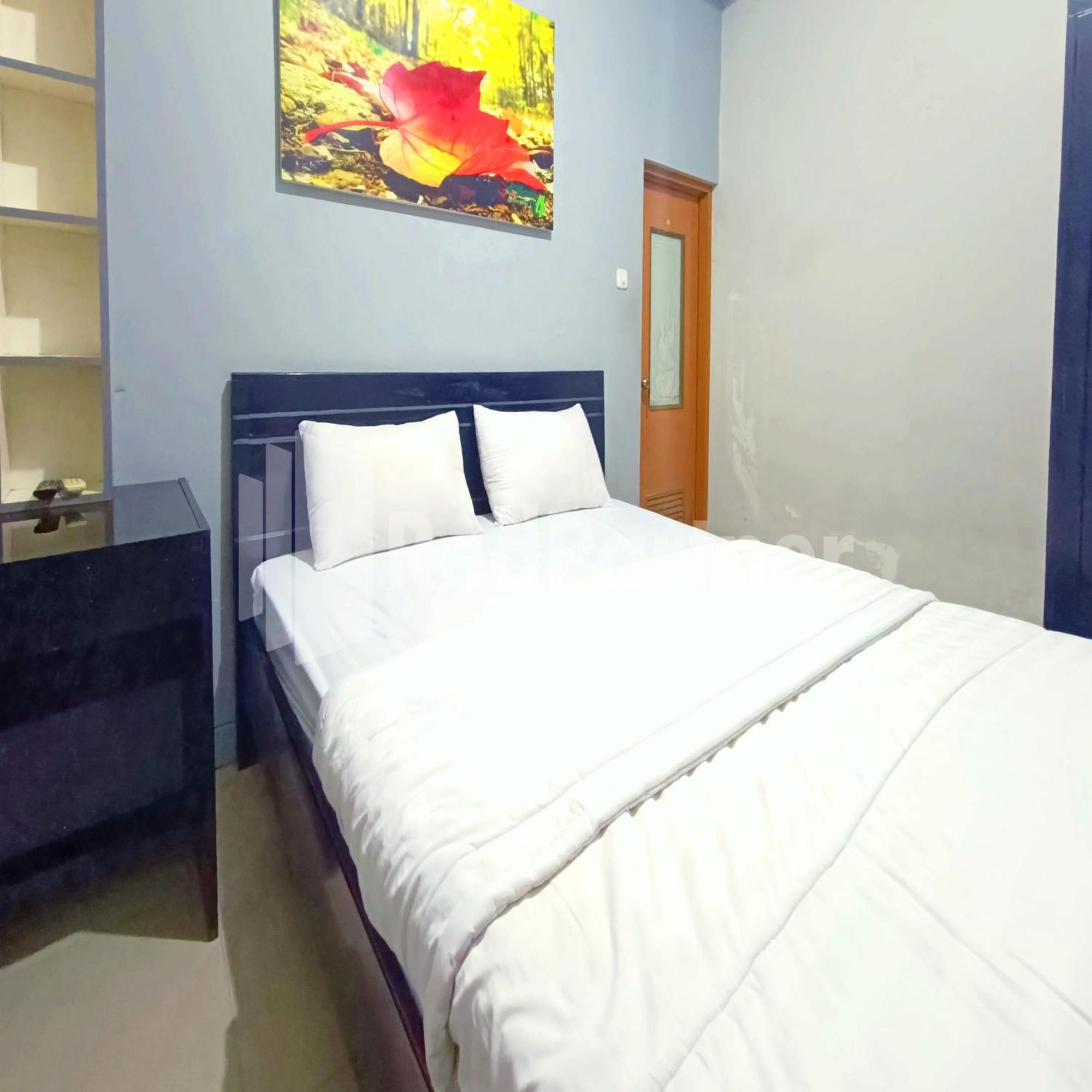 D'Waru Homestay Syariah Near Jl Slamet Riyadi Mitra Reddoorz Surakarta  Екстер'єр фото
